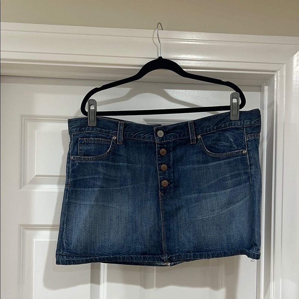 Stylish Blue Denim Skirt